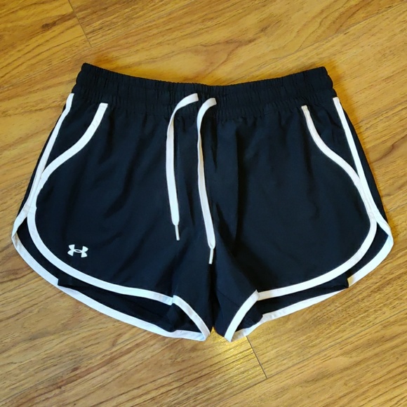 Under Armour Pants - Like new double layer running shorts